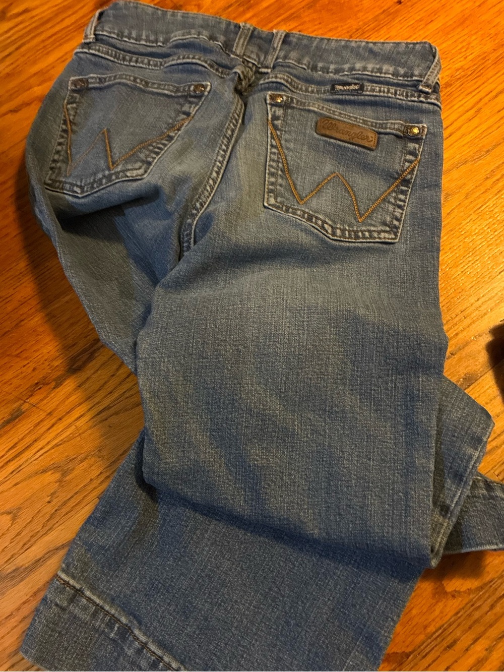 Wrangler Women's 7x34 Blue Flare Jeans